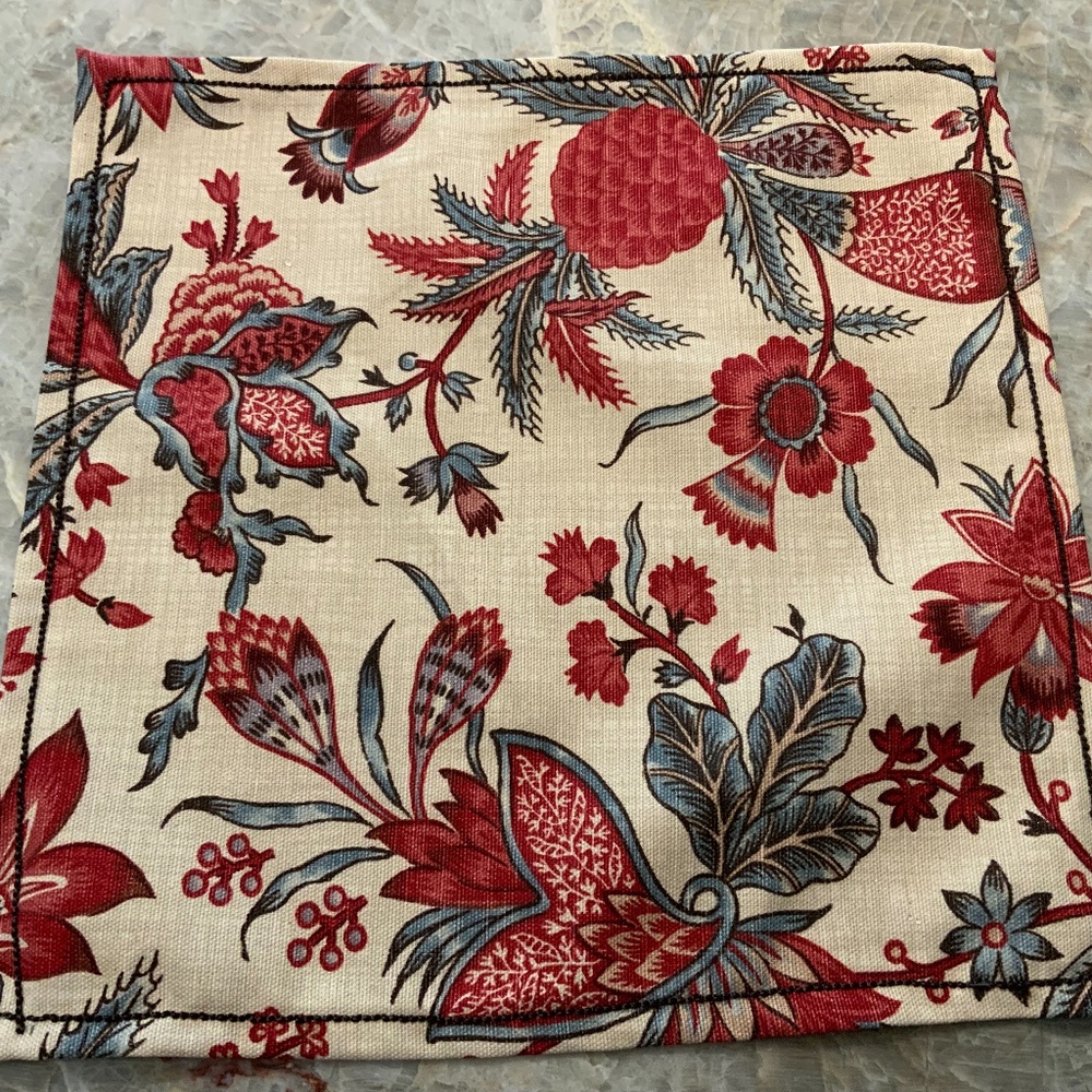 Set of 8  Cloth Napkins, Williamsburg Print